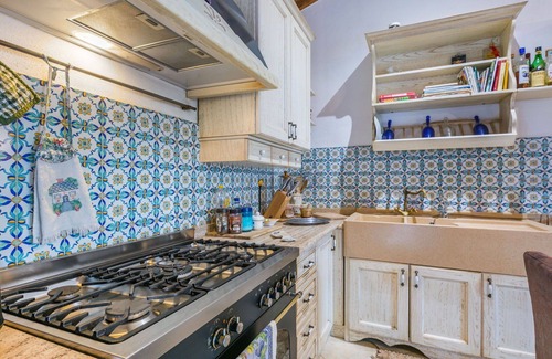 Bollano House | Wonderful villa with private pool, A/C, WIFI, hot tub, TV, patio, pets allowed and panoramic view