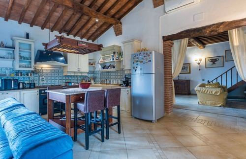 Bollano House | Wonderful villa with private pool, A/C, WIFI, hot tub, TV, patio, pets allowed and panoramic view