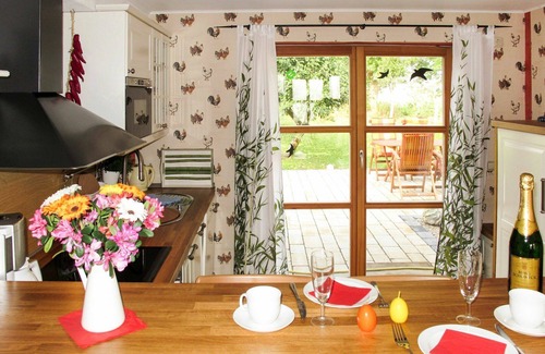 Neuenkirchen House | Wonderful villa for 4 guests with WIFI, TV and terrace