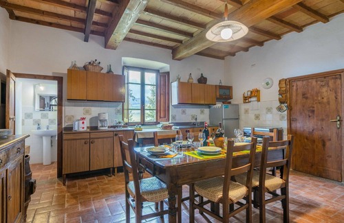 Radda in Chianti Villa | Wonderful villa for 6 guests with WIFI, TV, terrace, pets allowed and panoramic view