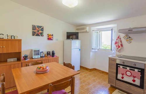 Ripatransone House | Wonderful villa for 6 guests with WIFI, A/C, TV, terrace, pets allowed, panoramic view and park.