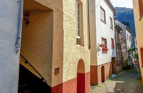 Ediger House | Wonderful villa for 2 people with WIFI, TV, pets allowed and parking