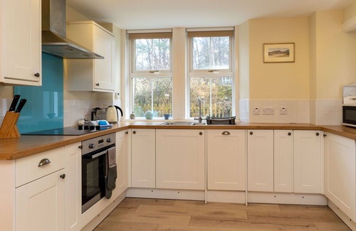 Alvie House | Wonderful villa for 4 guests with WIFI, TV, patio and pets allowed