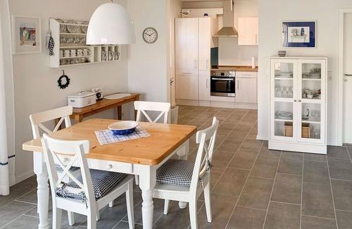 Ditzum House | Wonderful villa for 4 people with WIFI, TV, terrace and parking