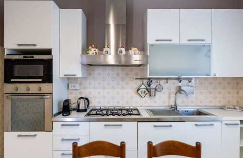 Sanremo House | Wonderful villa for 5 people with WIFI, A/C, TV, terrace and pets allowed