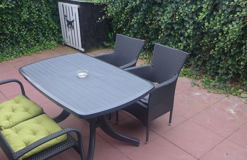 Norddeich House | Wonderful villa for 5 people with WIFI, TV, terrace, pets allowed and parking