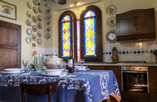 Petrognano House | Wonderful villa for 6 guests with WIFI, A/C and TV, close to Lucca