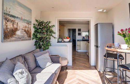 Mynytho House | Wonderful villa for 7 guests with WIFI, balcony and pets allowed