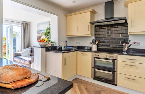 Mynytho House | Wonderful villa for 7 guests with WIFI, balcony and pets allowed