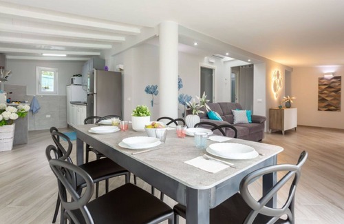 Trappeto Villa | Wonderful villa for 8 people with WIFI, A/C, private pool and TV