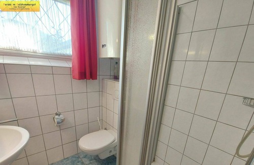 Bad Mitterndorf House | Wonderful villa for 6 guests with WIFI, TV, patio, pets allowed and parking
