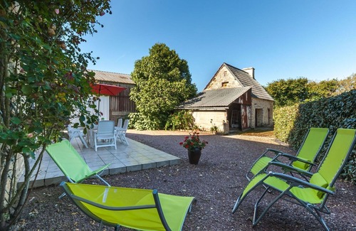 Biniville House | Wonderful villa for 7 guests with WIFI, TV, terrace, pets allowed and parking