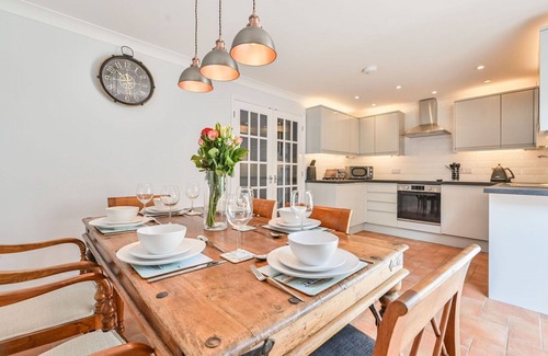 Charlestown House | Wonderful villa for 6 people with WIFI, TV, patio and parking