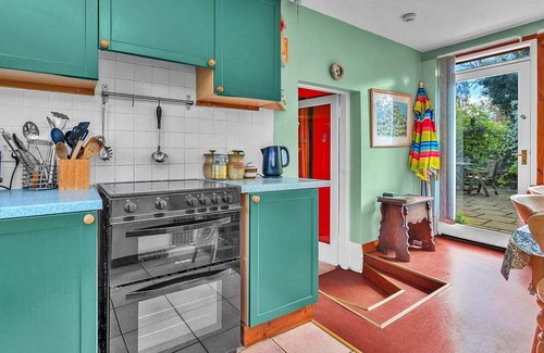 East Linton House | Wonderful villa for 5 guests with WIFI, terrace, pets allowed and parking