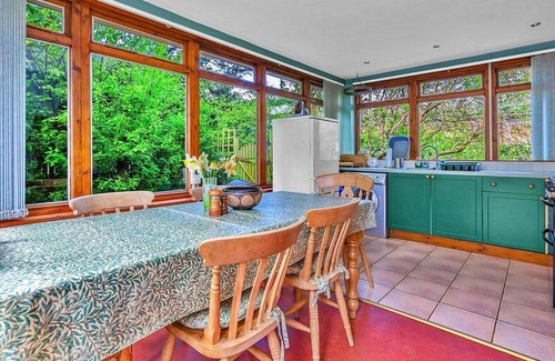 East Linton House | Wonderful villa for 5 guests with WIFI, terrace, pets allowed and parking