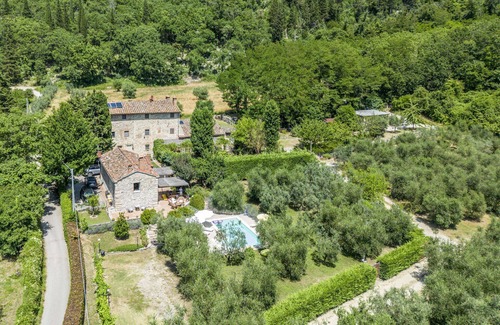 Vaiano Villa | Wonderful villa with A/C, private pool, WIFI, TV, veranda, pets allowed, panoramic view and par.