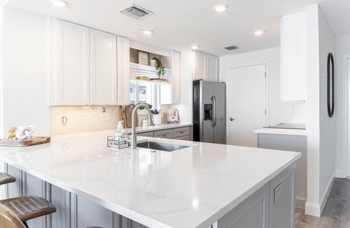 Lantana Condo | Wonderful waterfront tranquilityn