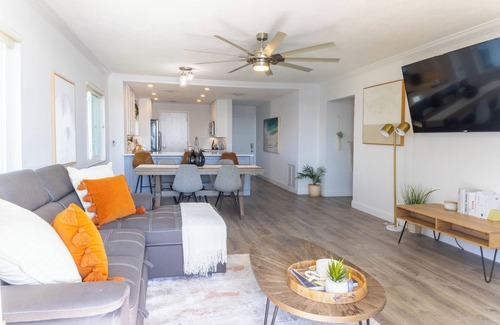 Lantana Condo | Wonderful waterfront tranquilityn