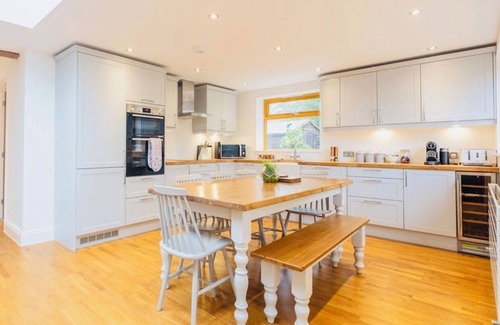 New Forest District House | Wonderful Willow Cottage