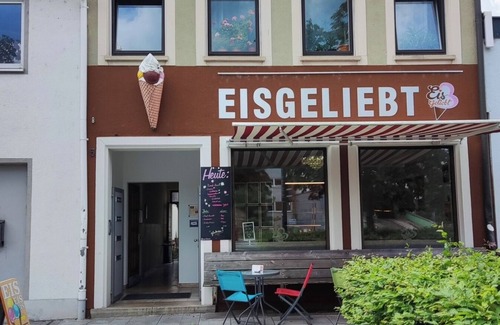 Schweinfurt Apartment | Wonderfully renovated old apartment in the center of Schweinfurt