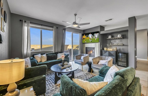 Coachella House | Wonders Nest: Pool, Spa, Arcades, Putting Green!