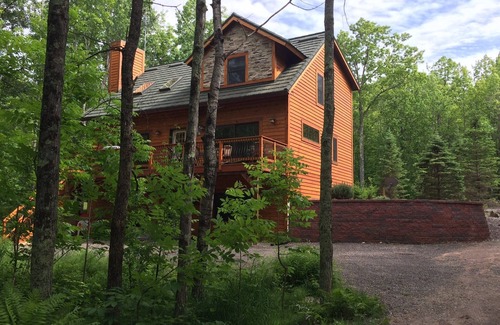 Hayward Cabin | Wood Haven Lodge/Pets/Nelson Lake/Pontoon Rental