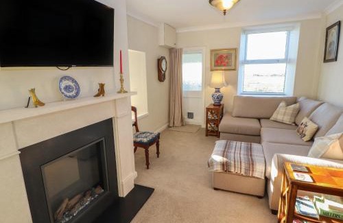 Allonby House | Woodbine Cottage