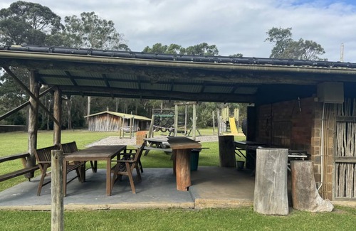 Bournda Cabin | Woodbine Park Eco Cabin 12