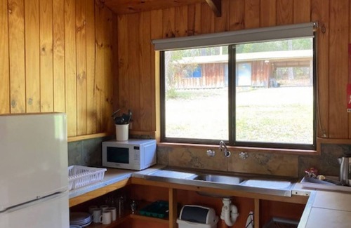 Bournda Cabin | Woodbine Park Eco Cabin 20