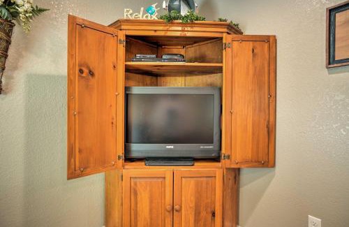 Gilbertsville Apartment | Wooded Gilbertsville Hideaway on Kentucky Lake!