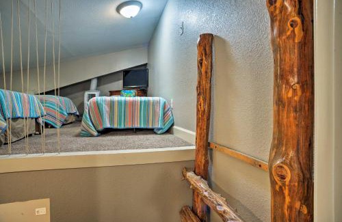 Gilbertsville Apartment | Wooded Gilbertsville Hideaway on Kentucky Lake!