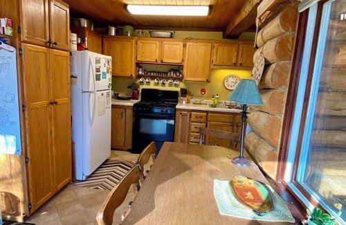Birchwood Cabin | Wooded Private -True Log Cabin on Pristine Spider Lake. Pontoon/Kayak options