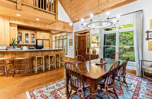 Lake Toxaway House | Wooded Seclusion,Quick Access to Highly Acclaimed Hiking, and the Club.