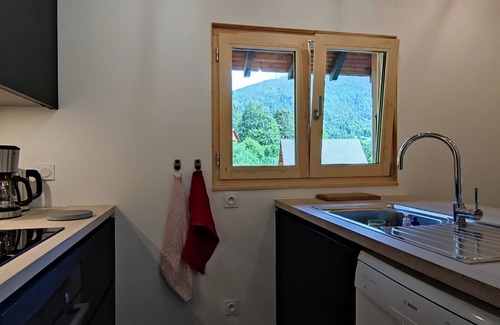 Saint-Pierre-d'Entremont Ski Chalet | Wooden chalet in Chartreuse near Cirque de St Même