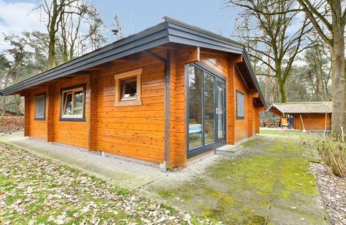 Langstraat House | Wooden Holiday Home in Meijel with Private Garden