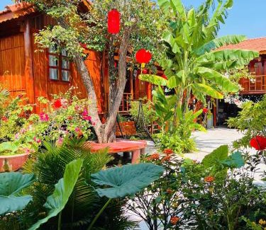 La Gi Hotel | Wooden Homestay LAGI