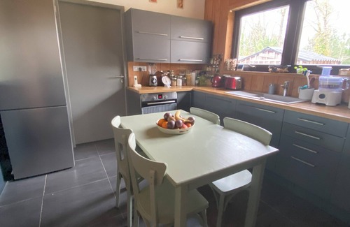 Lege-Cap-Ferret House | WOODEN HOUSE NEAR CAP FERRET