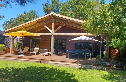 Lacanau House | Wooden house with charm and comfort close to Lac de Lacanau. Ideal for 2 couples!