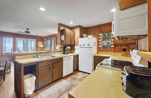 Pawleys Island House | Wooden Shoe - Oceanfront, 2 Bedrooms
