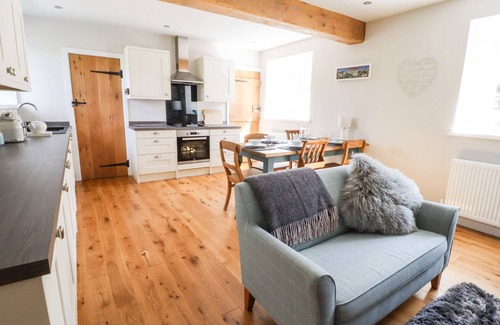 Taddington Cottage | WOODGATE, pet friendly, character holiday cottage in Miller’s Dale