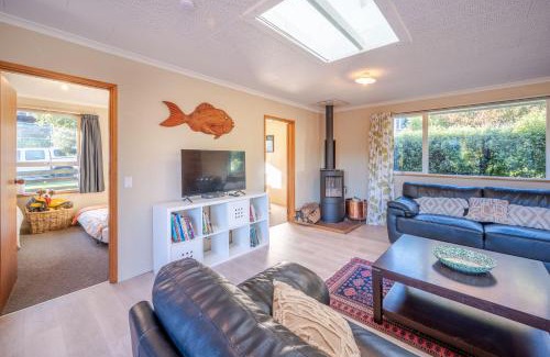 Akaroa House | Woodills Wonderland - Akaroa Holiday Home