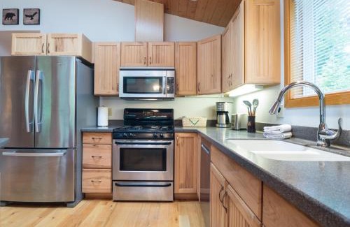 Glacier House | Woodland Bungalow
