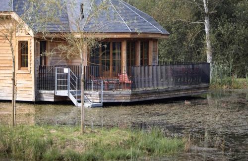 Vencimont House | Woodland Cabin in Vencimont, cleaning included