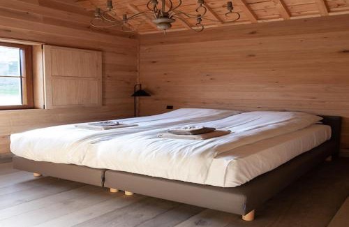 Vencimont House | Woodland Cabin in Vencimont, cleaning included