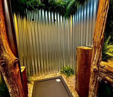 Churchtown Apartment | Woodland Escapes Glamping - Lake View