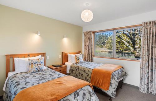 Hokitika Bed & Breakfast | Woodland Glen Lodge B&B