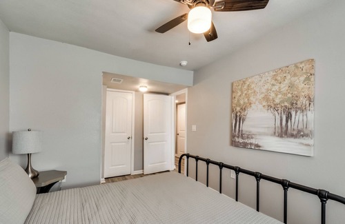 Fort Worth House | Woodland Retreat - Hidden Gem - Ace Location