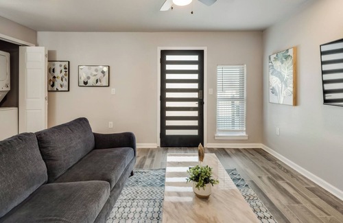 Fort Worth House | Woodland Retreat - Hidden Gem - Ace Location