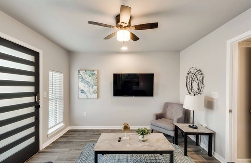 Fort Worth House | Woodland Retreat - Hidden Gem - Ace Location