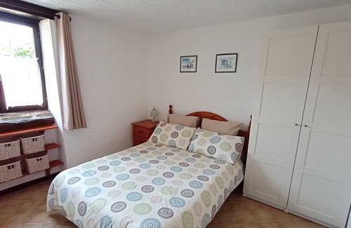 La Chapelle-de-Brain Cottage | Woodland View Barn, South Brittany barn, free bikes, WiFi, near village.